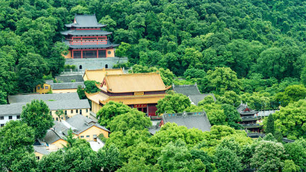濟公住過的杭州淨慈寺。