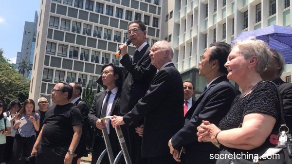 民主黨創黨主席李柱銘強調無法接受選擇性檢控，指香港法治精神對香港是最重要。（圖片來源：周秀文／看中國攝影）