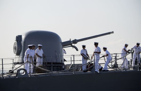 2018年2月2日，日本海上自衛隊的朝霧級驅逐艦JS Amagiri（DD-154）到達馬尼拉港口。