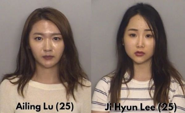 被捕的两名亚裔女子