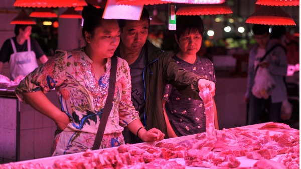 大陆父母吃不起猪肉美国华人绞尽脑汁运肉回国