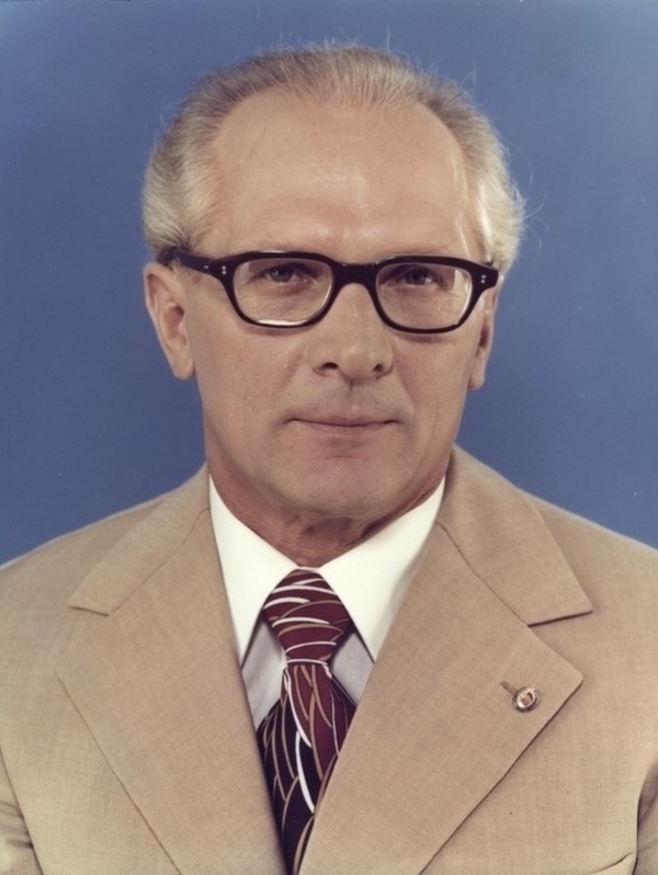 1976年的东德统一社会党总书记昂纳克。