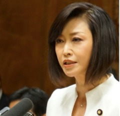 安倍內閣大改組傳前女演員等名人入閣(圖)