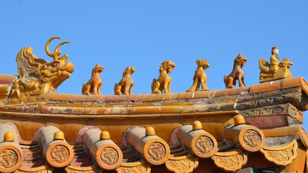 “五脊六兽”原本是形容中国传统建筑物屋脊上的动物雕饰
