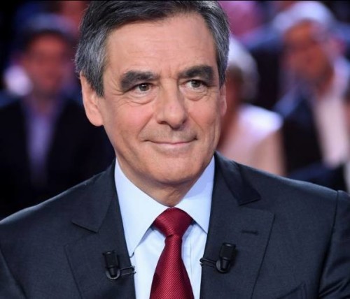 法国总统候选人菲永身陷“空饷门”