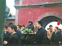 江澤民專列曾出罕見情況腐化奢靡令李克強震驚(圖)