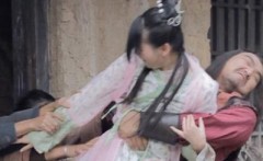 當街強搶民女網友：這世道不敢上街了(組圖)