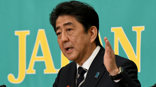 日本第48屆眾議院選舉10月10日正式開跑。安倍表示，投票結果22日揭曉後，若自民黨輸掉過半席次（即不到233席），他就會辭職下臺。(16:9) 