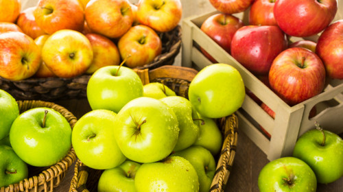 蘋果是水果中的老牌纖維素「名將」，建議多加食用。