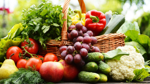 多吃蔬菜、水果，能增加維生素、膳食纖維量。