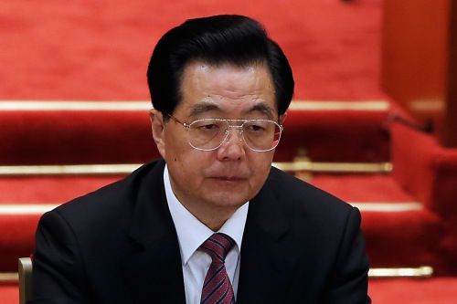 出身普通人家的胡锦涛成为中共总书记后也一直很低调，谁是他的“政治伯乐”备受外界关注。