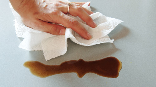 厨房纸巾擦拭油污之外，还有一些你没想到的神奇的妙用之处！