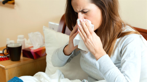 呼吸道疾病患者感冒的时候要特别注意，充分休息也有助于恢复元气。