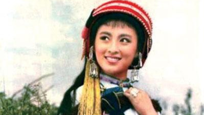 她曾是中國影壇第一美女在人生最美好時卻被凌辱逼瘋