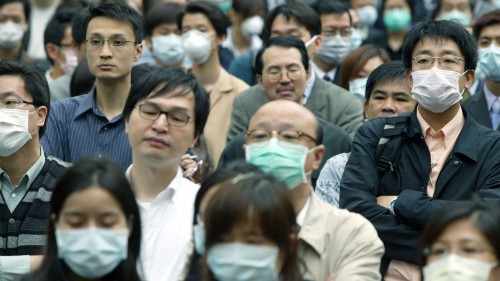 香港日前爆发多宗肺痨感染病例，卫生署拒绝公布病例详情。民间亦忧虑即将到来的冬季流感季