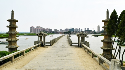 中国第一座跨海石桥是泉州“洛阳桥”
