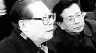 曾庆红给江泽民分析，邓小平有可能用乔石代替他做总书记。
