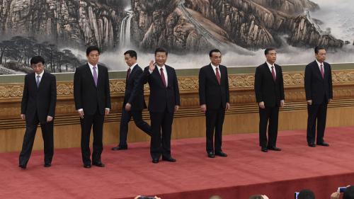 2017年中共十九大上臺的七名中央政治局常委。