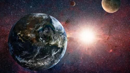 地球有第二个卫星800年绕行地球一次