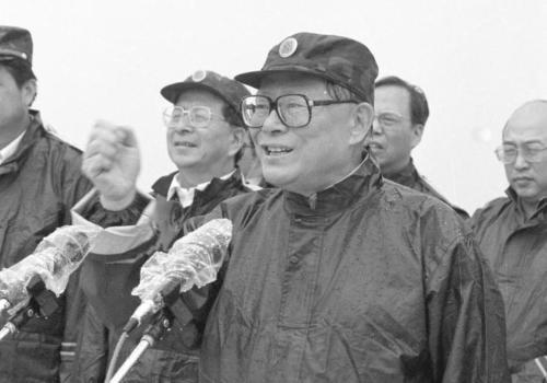 1998长江“抗洪”将领去世江泽民当年借机办了一件事