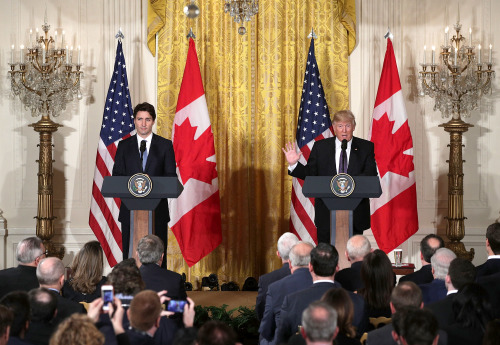 加拿大总理吁川普建新世界货币体系