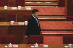 外媒：兩會幕後習近平防變數有人怕馬失前蹄(圖)