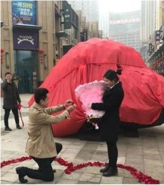 “陨石”求婚再看中国近代的陨石雨(组图)