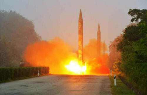 朝鮮連續發射核導彈（網路圖片）