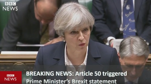 英國首相特里莎．梅在英國下議院發表脫歐聲明。（視頻截圖）