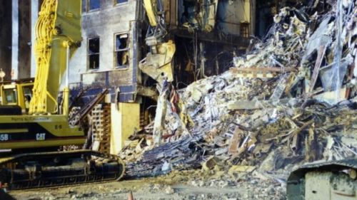 FBI公布9·11时五角大楼被飞机撞毁照片