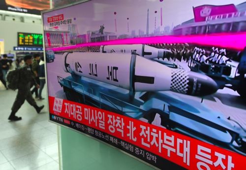 朝鮮閱兵秀飛彈專家質疑陸民圍諷