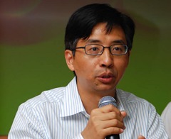 前發審委員馮小樹被罰5億曾出逃海外(圖)