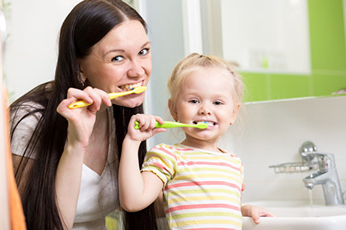 刷牙應該用冷水還是溫水？專家告訴你