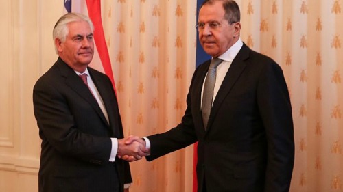 2017年4月12日，美国国务卿蒂勒森与俄罗斯外长拉夫罗夫在莫斯科会面。