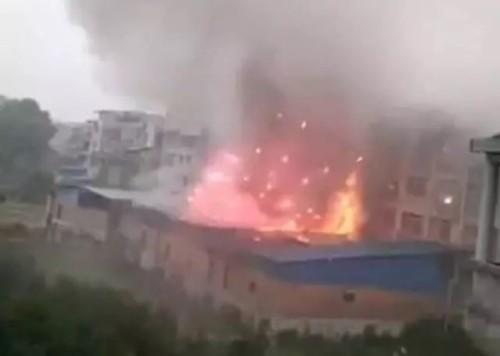 广西临桂两江镇发生爆炸
