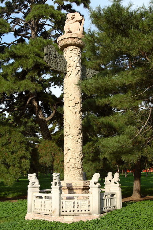 这石柱竟象征中华文化暗藏天人合一的道德精神
