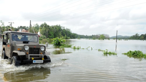 2017年5月，斯里蘭卡洪水導致上百人喪生。