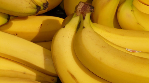 香蕉助消化还能抗癌，老少咸宜。