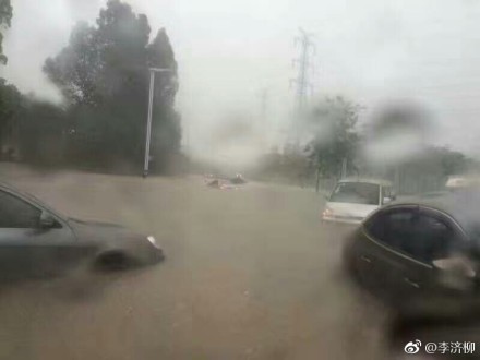 暴雨襲廣州洪水20年一遇