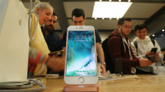 美毕业生月薪可买6部iPhone7日本中国能买几部(图)