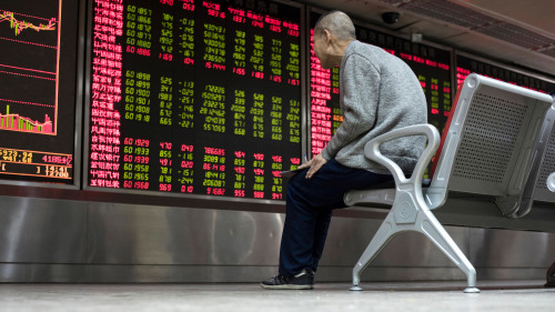 中國大陸股市發生股災剛剛過去兩週年，股指長達兩年的下行之路顯示，A股這個脆弱而又敏感的市場發生了七大變化。在股市仍未有多大起色的情況下，7月1日開始，將對投資者實施新的評估限制政策。