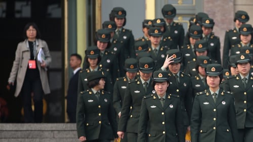 中共軍中腐敗淫亂醜聞頻被曝光。