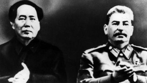 毛泽东曾期待苏联女科学骗子早出成果，图为毛泽东与斯大林合影。