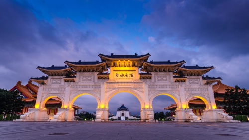 台湾是坚强的反共堡垒，图为台北市“自由广场”。