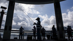 在美国钓鱼千万别售卖后果严重(图)