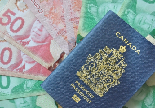一不留神就被騙 網上換加拿大護照有陷阱