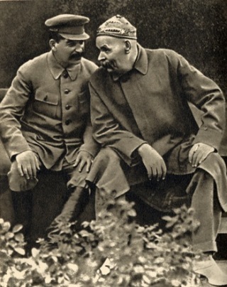 史达林（左）与高尔基（右），摄于1931年。