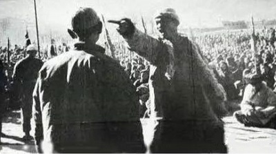 老张科长亲口对我说，他对土改运动中，利用当地所谓贫下中农积极份子，实际上都是不务正业，农村摔大娃。