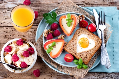 早餐吃个鸡蛋，能帮助控制体重。
