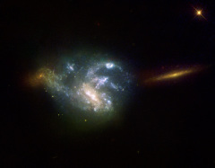 哈勃望遠鏡發現超級活躍的NGC7673星系(圖)